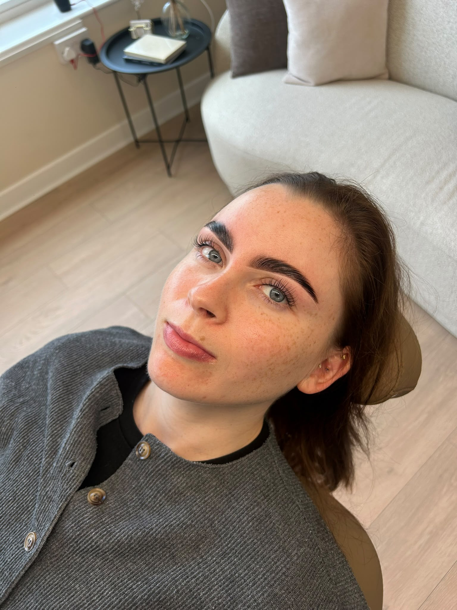 Kovara client with naturally defined, shaped brows