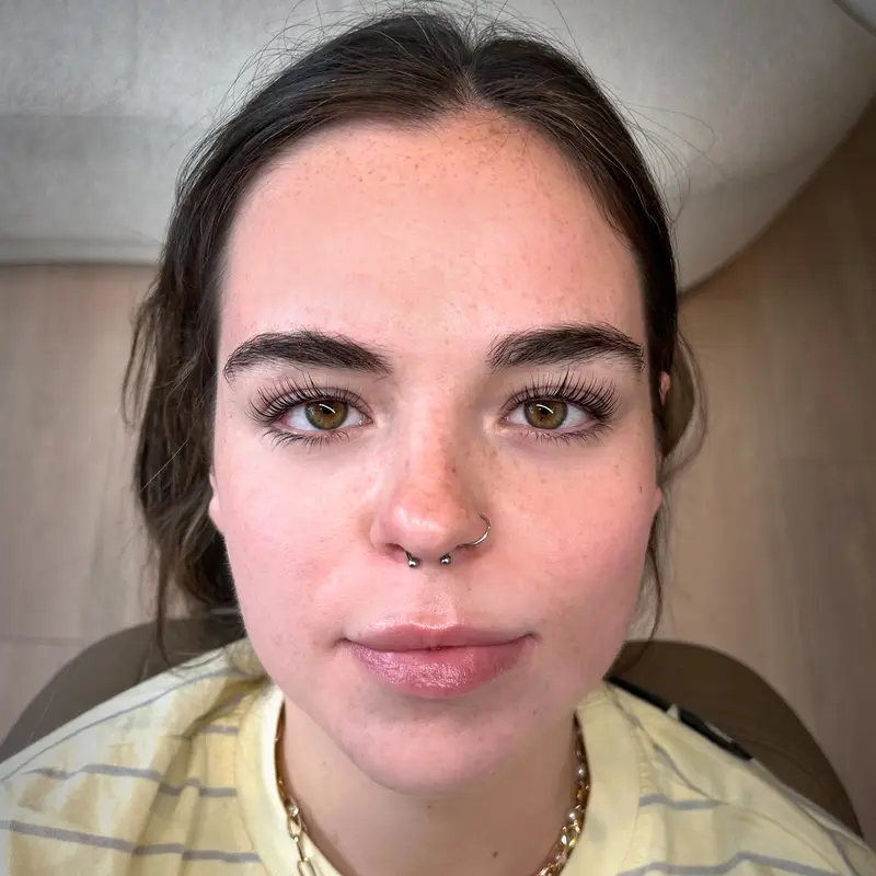 Kovara client with natural, wide-awake lashes after a lash lift